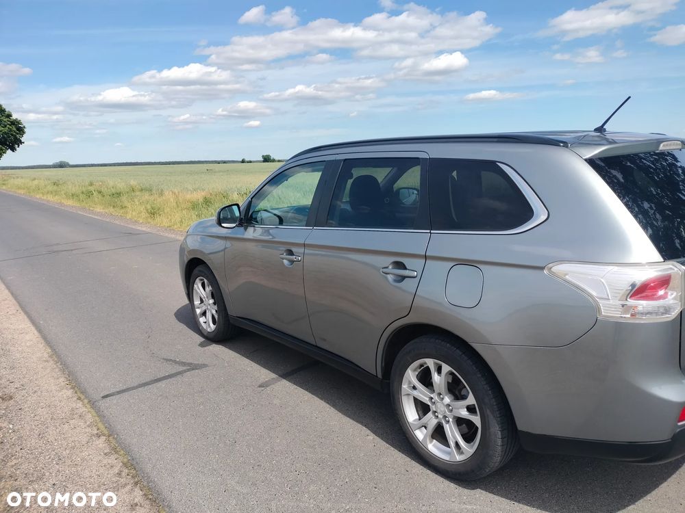 Mitsubishi Outlander 2.2 DI-D 4WD Intense - 8