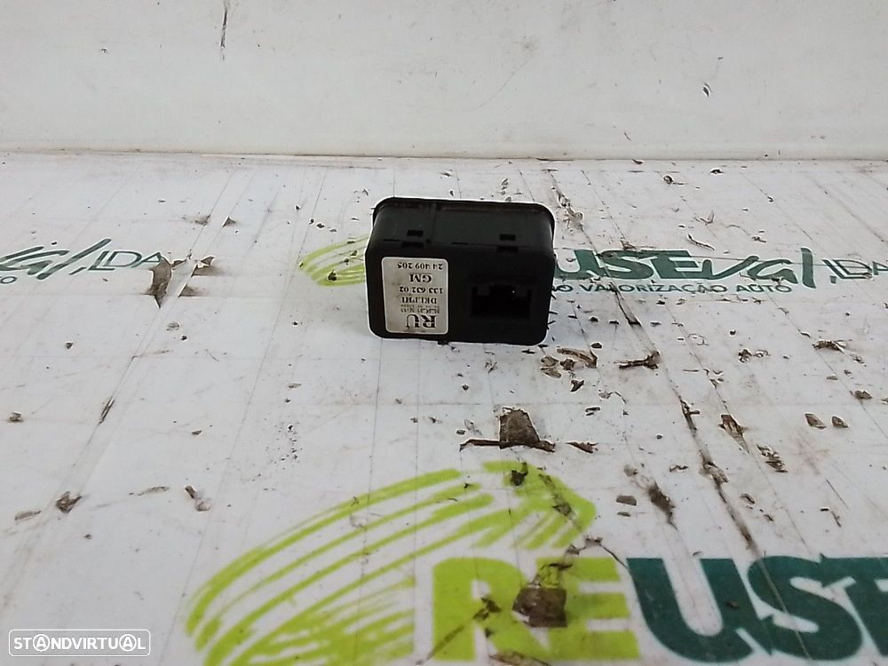 Interruptor Elevador Vidros Fr Esq Opel Corsa C Caixa (X01) - 2