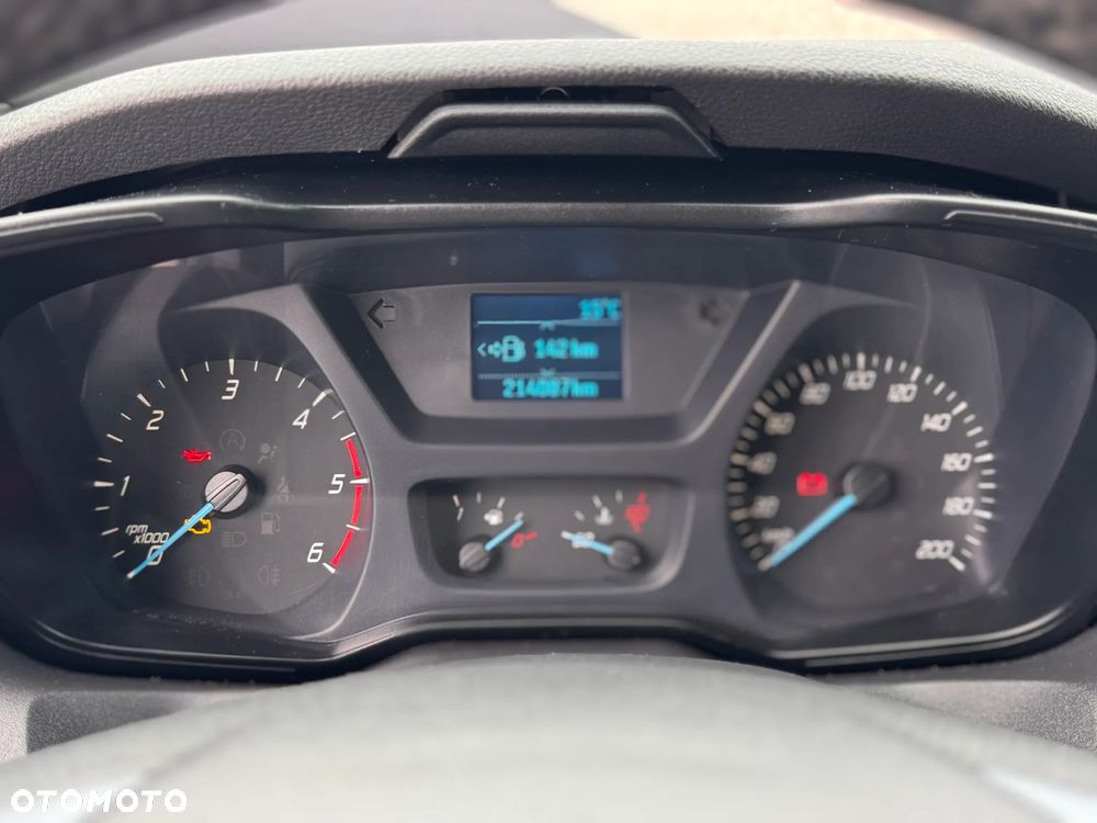 Ford Transit - 23