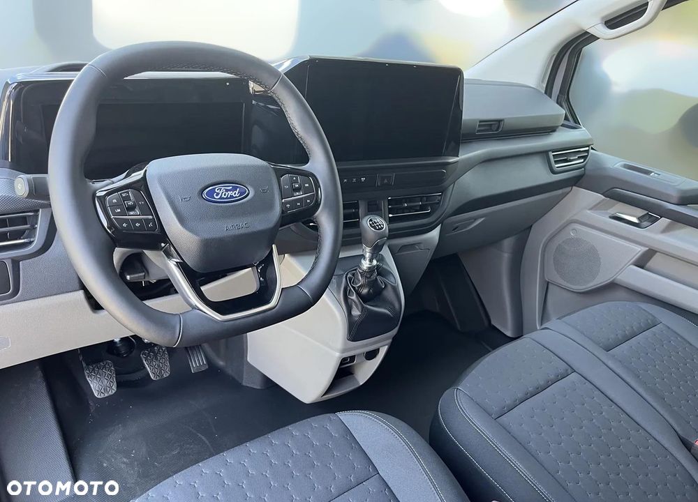 Ford Transit Custom Van L2 136KM Limited - 19
