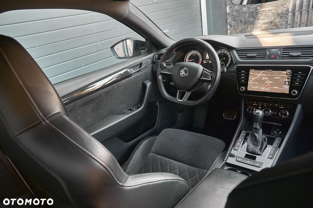 Skoda Superb 2.0 TDI 4x4 DSG Sportline - 19
