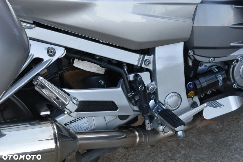 Yamaha FJR - 31