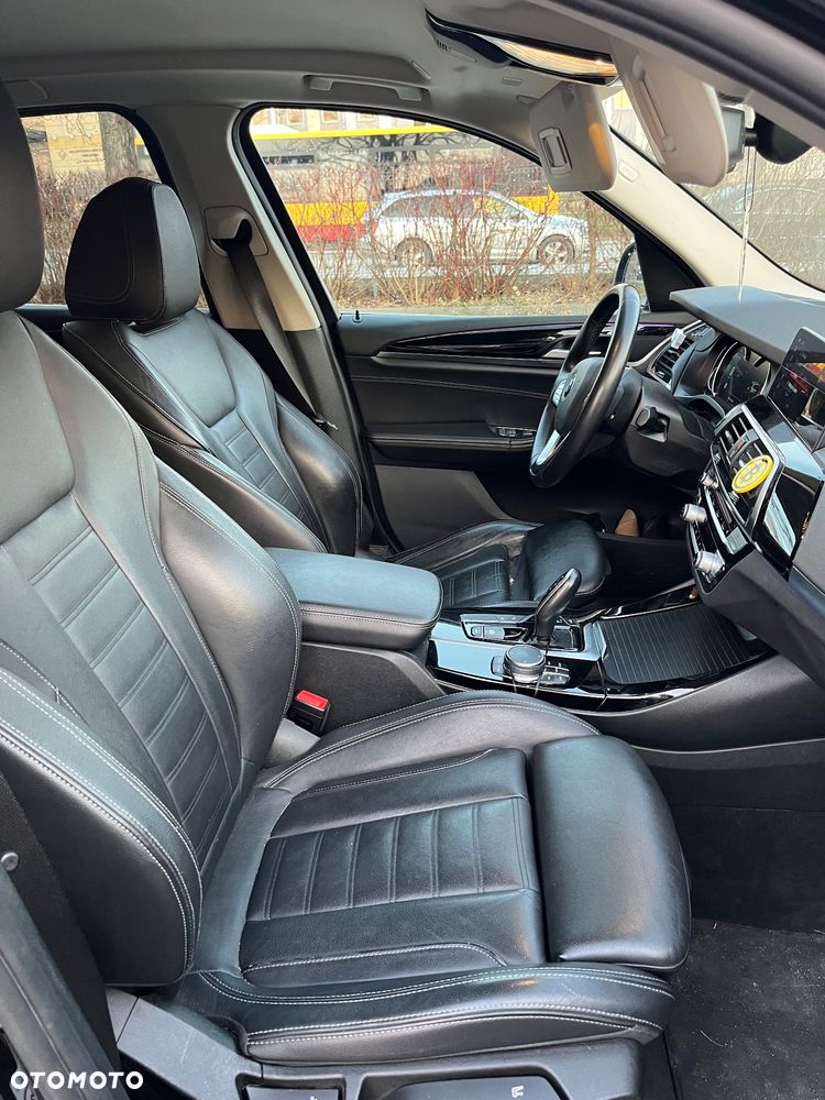 BMW X3 xDrive20d - 18