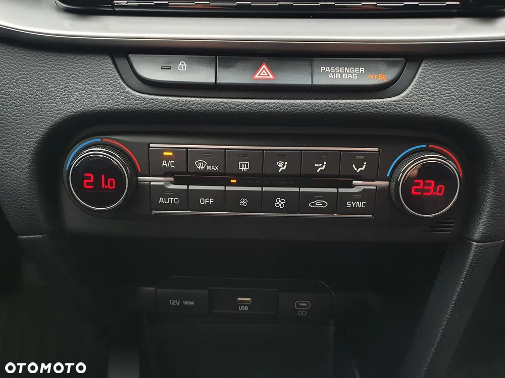 Kia Ceed 1.5 T-GDI M - 37