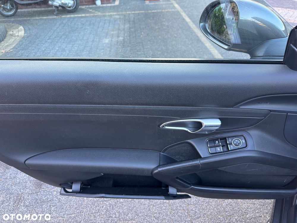 Porsche Boxster PDK Black Edition - 15