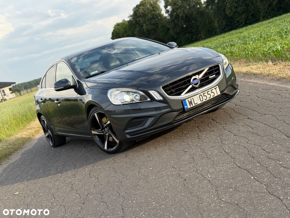 Volvo S60 T6 AWD R-Design Momentum - 6