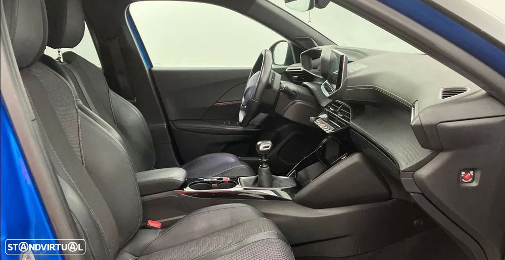Peugeot 2008 - 7