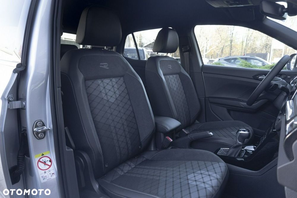 Volkswagen T-Cross - 14