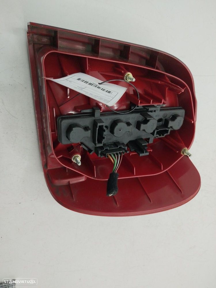Farolim Stop Esq Volkswagen Polo (6N) - 5