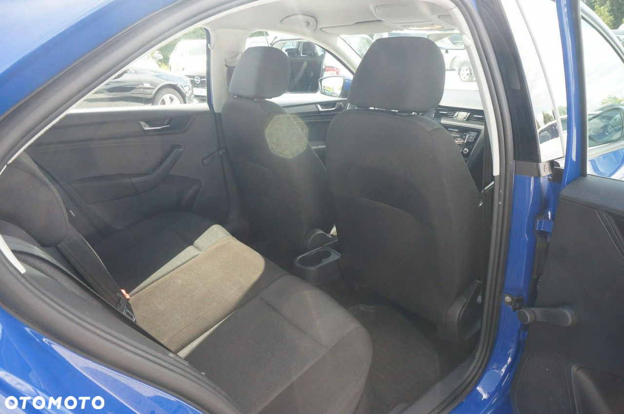 Skoda RAPID 1.0 TSI Active - 31