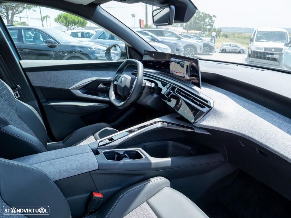 Peugeot E-5008 73 kWh Allure - 18