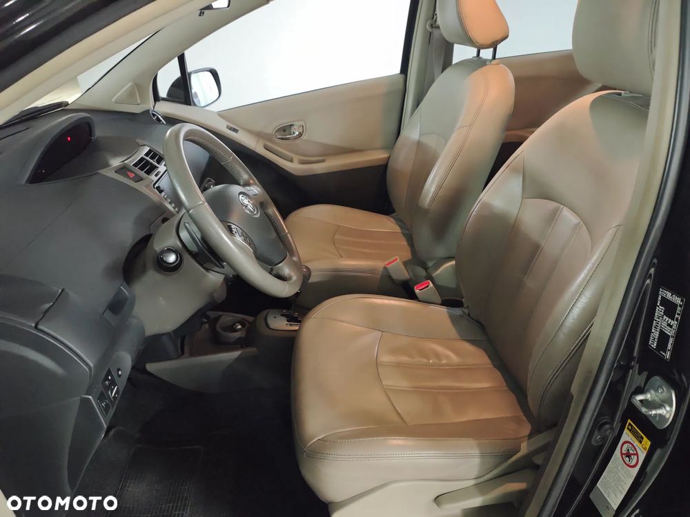 Toyota Yaris 1.33 VVT-i Multi Mode Executive - 17