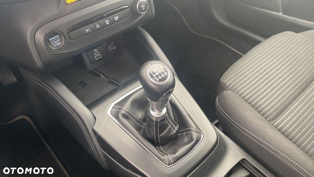 Ford Focus 1.0 EcoBoost mHEV Titanium X - 18