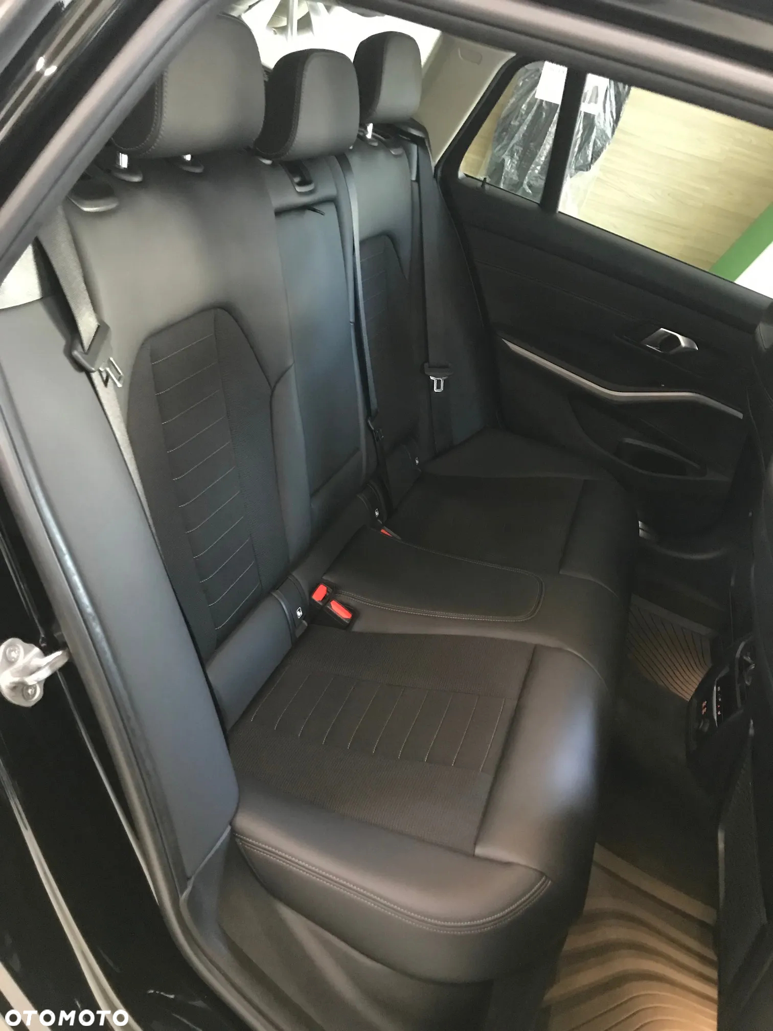 BMW Seria 3 320d Luxury Line - 27