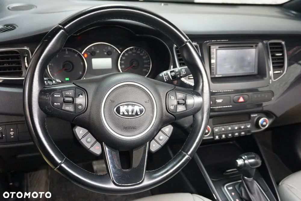 Kia Carens 1.7 CRDi M - 20