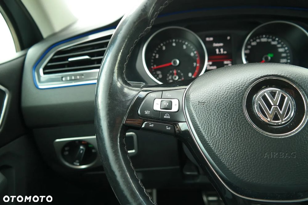 Volkswagen Tiguan Allspace 2.0 TSI 4Mot Comfortline DSG - 17