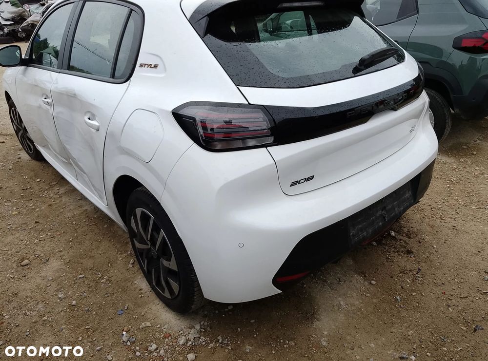 Peugeot 208 1.2 T Style S&S - 3