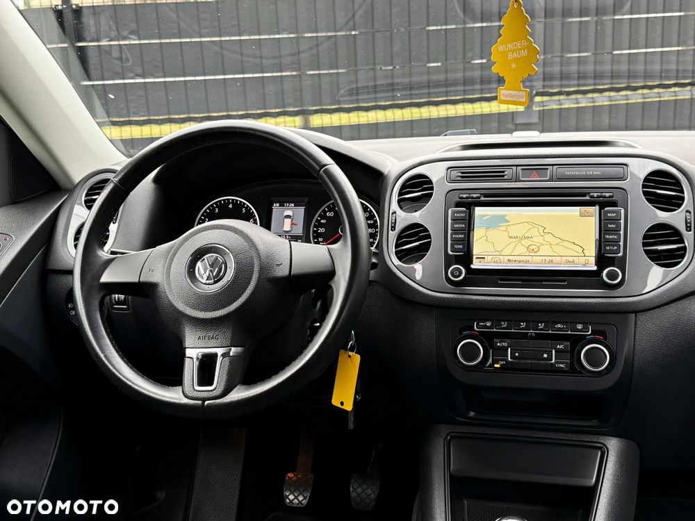 Volkswagen Tiguan 1.4 TSI BlueMotion Technology Lounge Sport & Style - 24