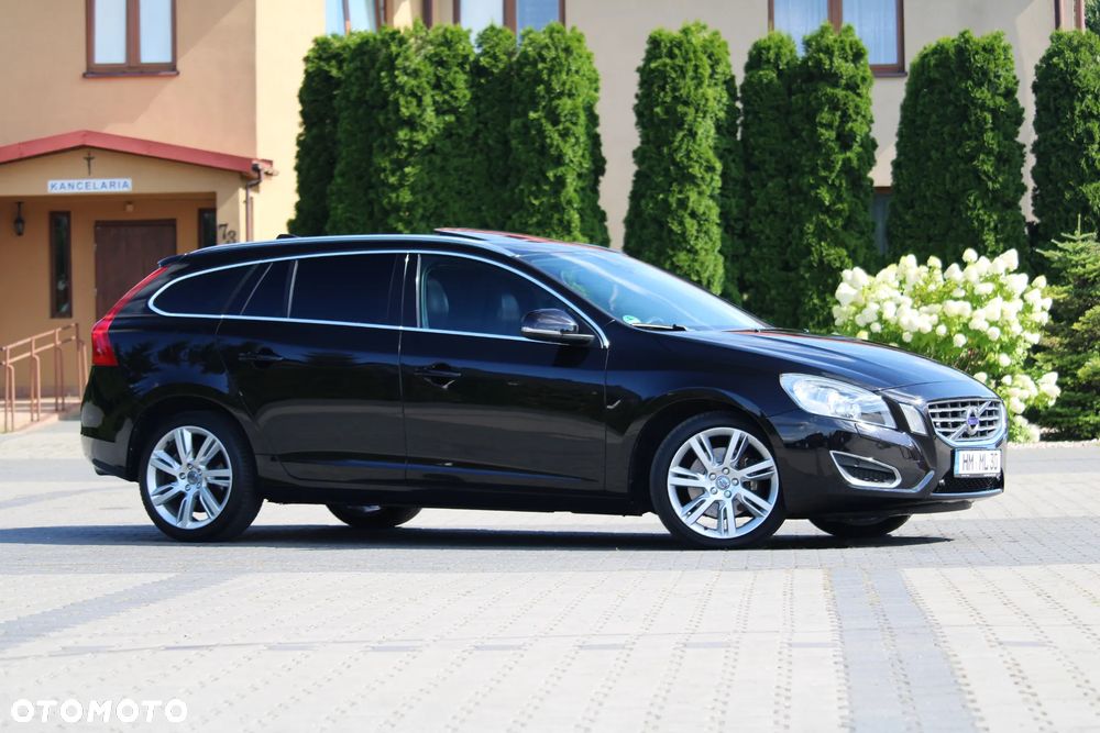 Volvo V60 D5 Summum - 6