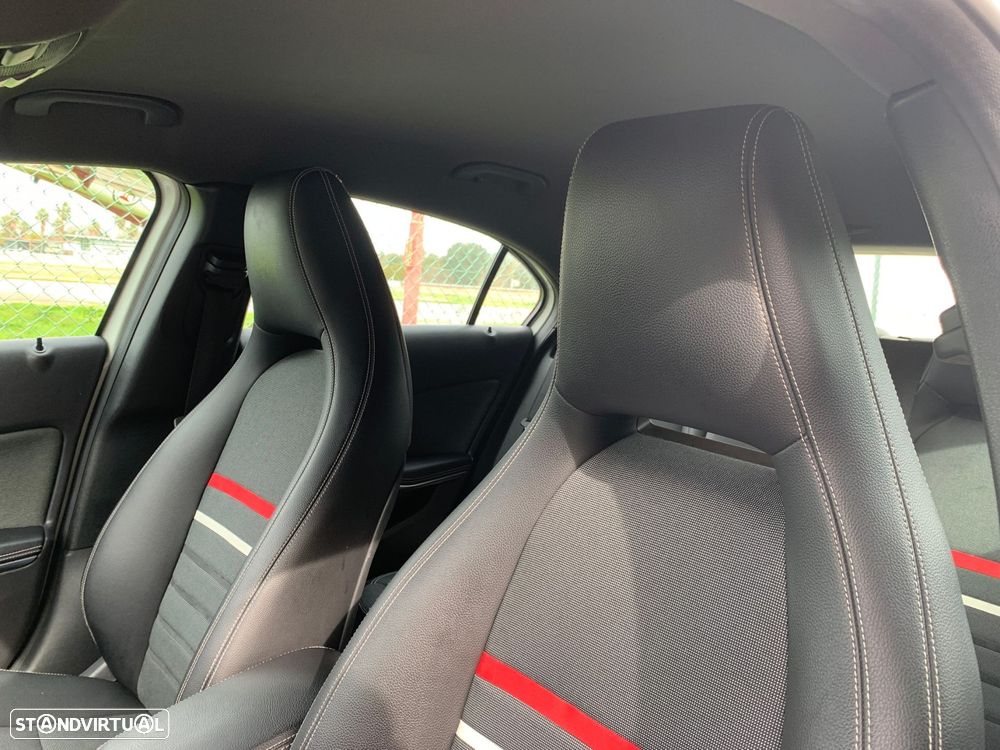 Mercedes-Benz A 180 d AMG Line - 20