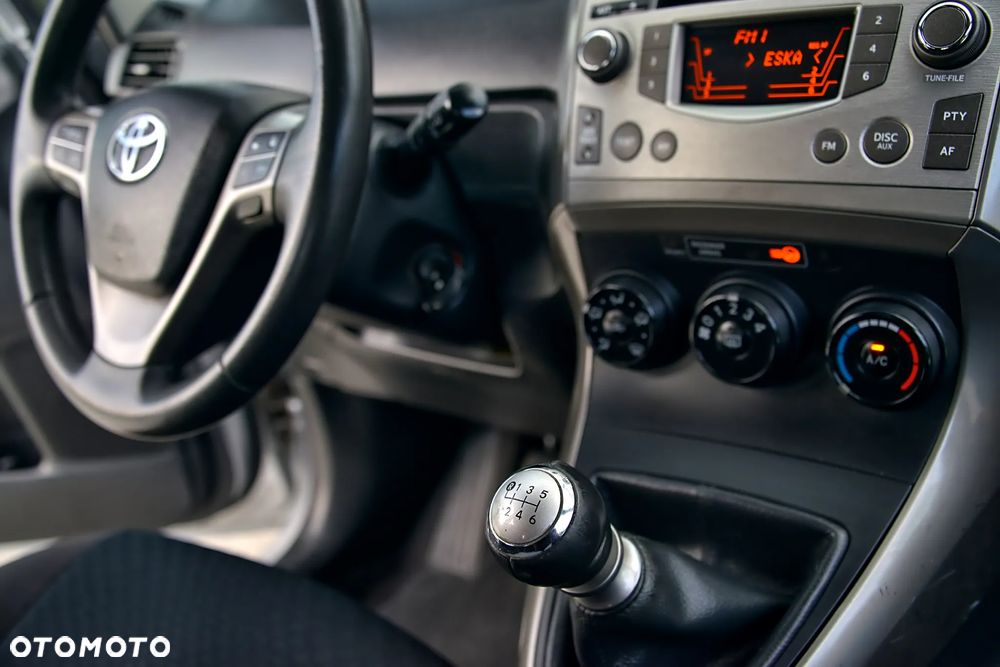 Toyota Verso 1.8 Premium 7os - 7