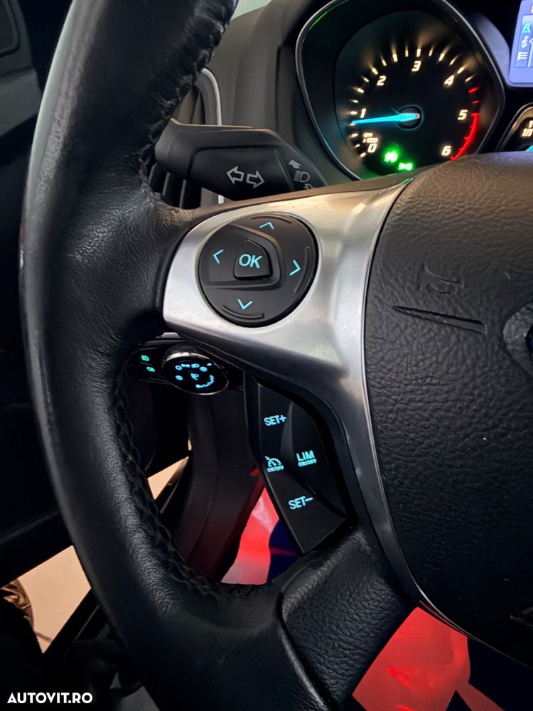 Ford Focus 1.6 TDCI ECOnetic 88g Start-Stopp-System Titanium - 18