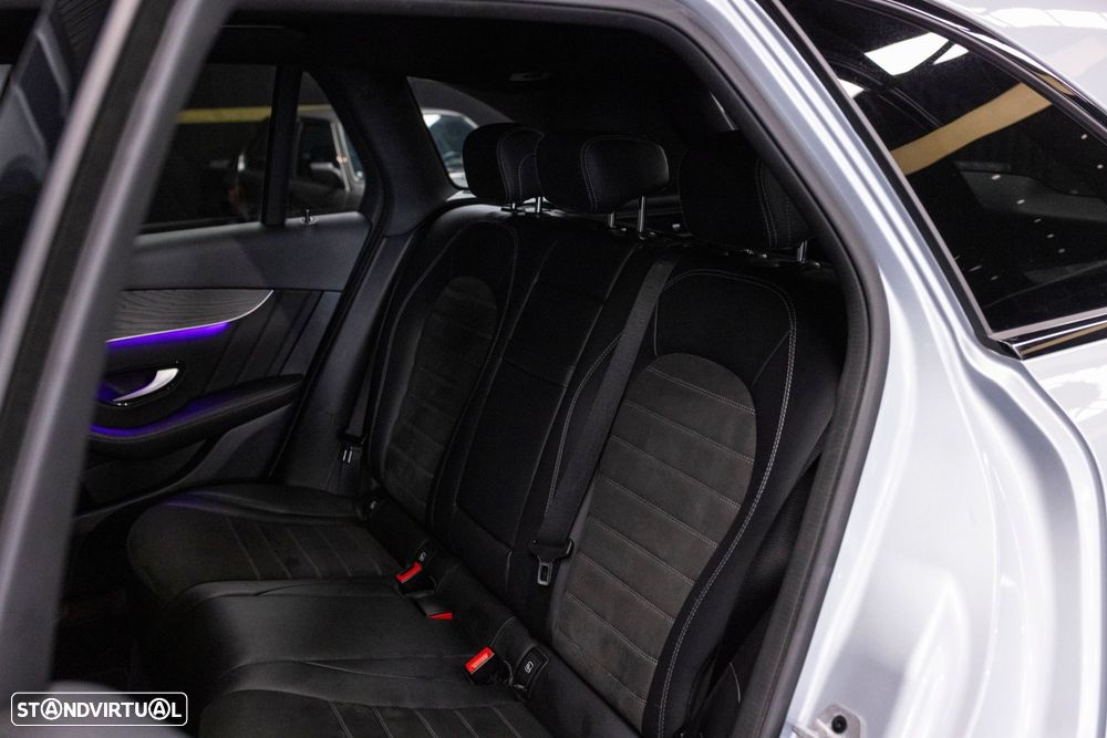 Mercedes-Benz GLC 300 e 4Matic 9G-TRONIC AMG Line - 34