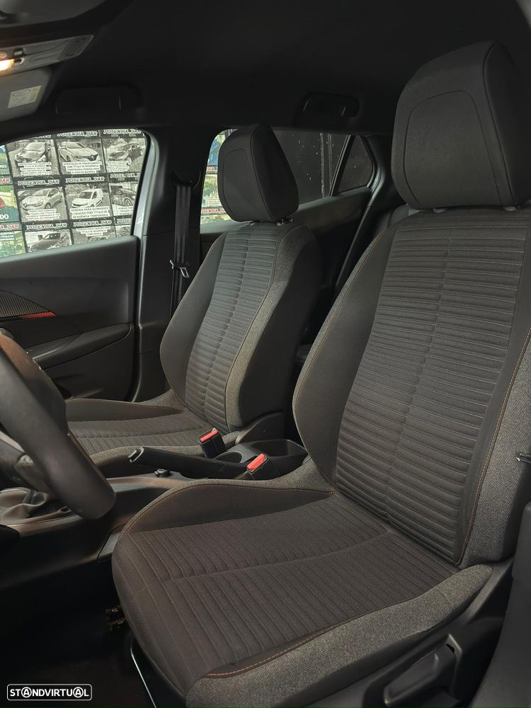 Peugeot 2008 1.2 PureTech Style - 8