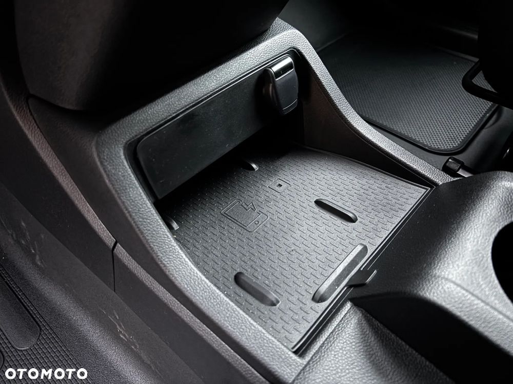 Renault KANGOO VAN - 18