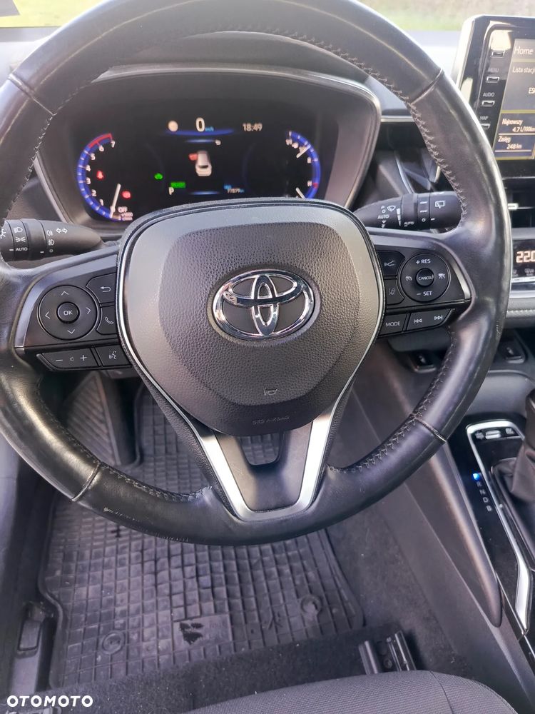 Toyota Corolla - 12