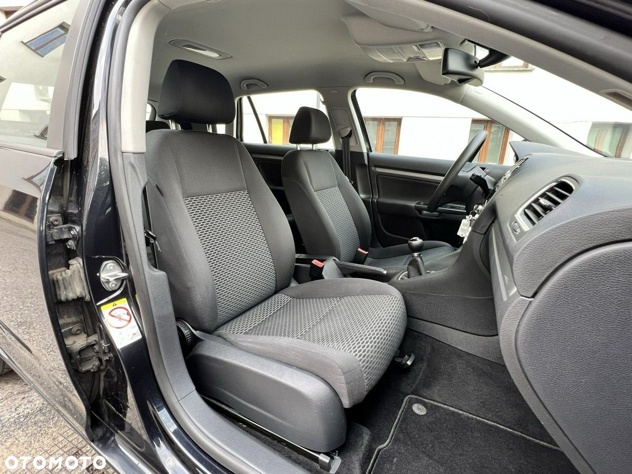Volkswagen Golf - 13