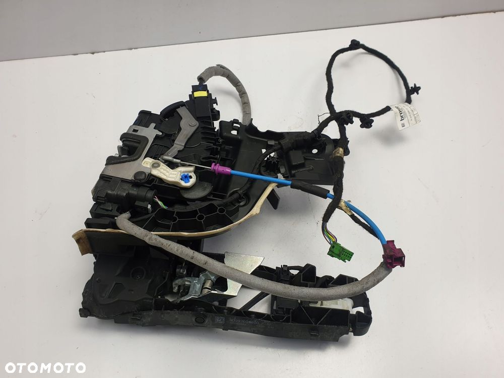 Mercedes A205 W205 ZAMEK PRZEDNICH DRZWI prawy - 8