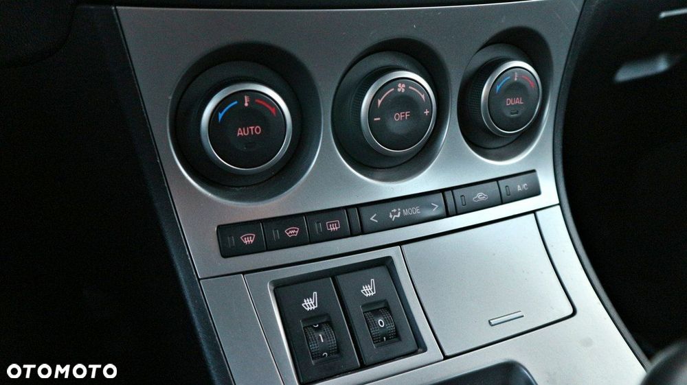 Mazda 3 2.0 MZR DISI Exclusive-Line - 8