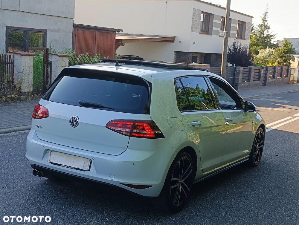 Volkswagen Golf GTD 2.0 TDI SCR DSG - 2