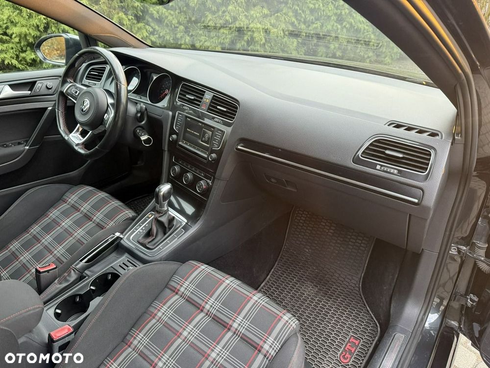 Volkswagen Golf 2.0 TSI BMT GTI Performance DSG - 30