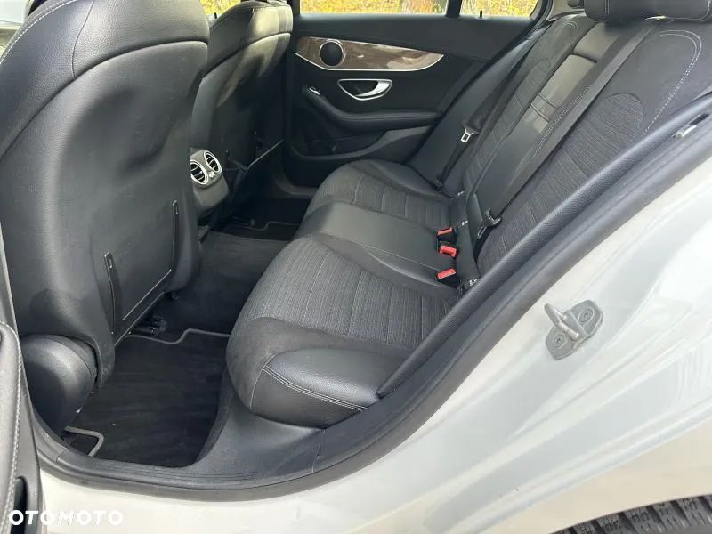 Mercedes-Benz Klasa C 220 (BlueTEC) d 7G-TRONIC AMG Line - 9