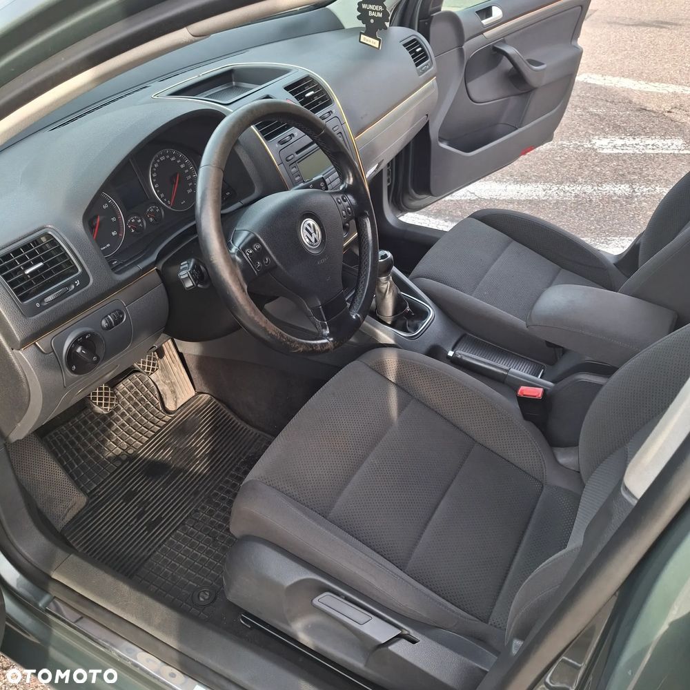 Volkswagen Golf V 1.6 FSI Comfortline - 12
