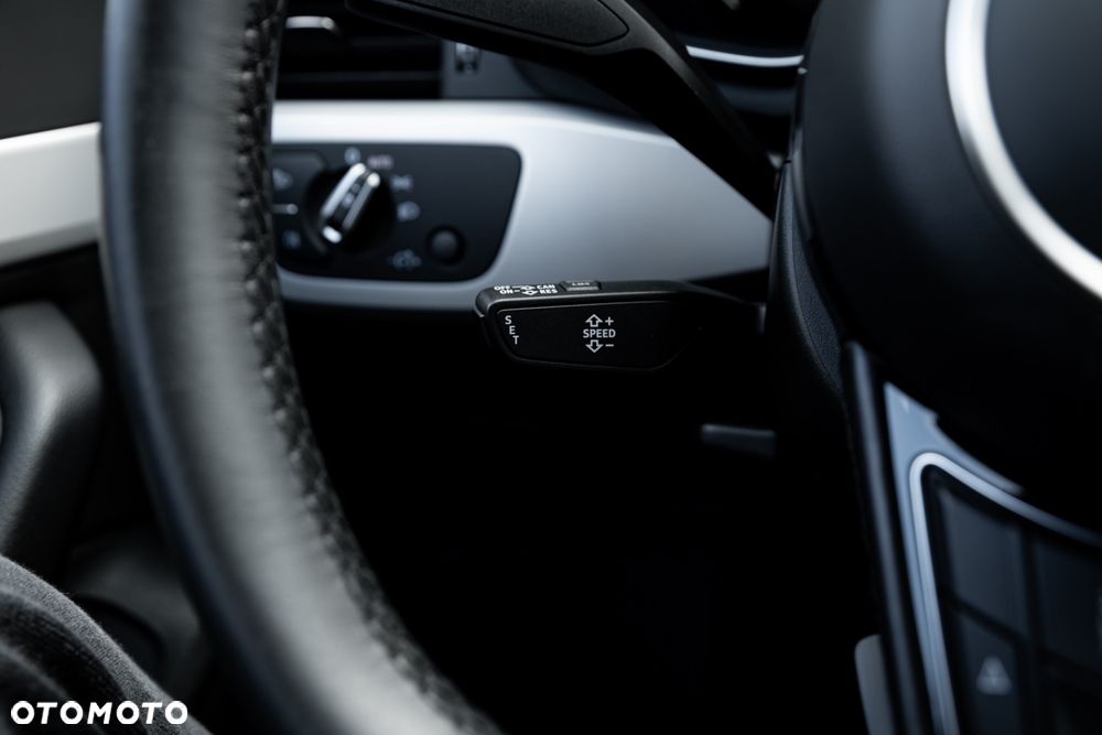 Audi A4 Limousine 35 TFSI S tronic sport - 27