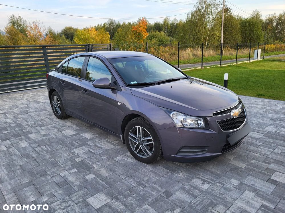 Chevrolet Cruze - 1