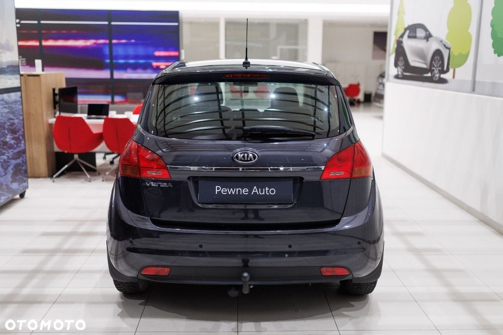 Kia Venga - 5