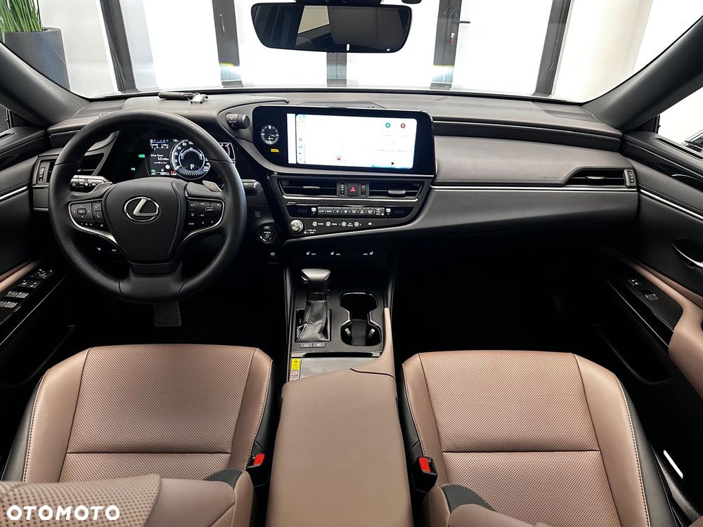 Lexus ES - 8