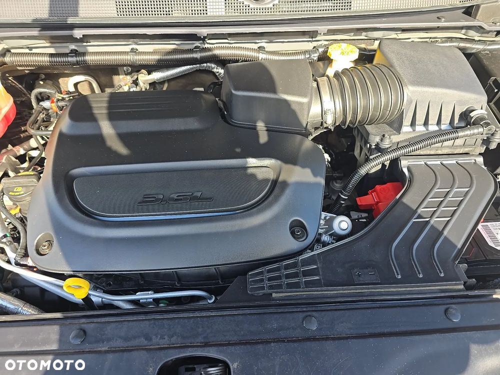 Chrysler Pacifica - 14