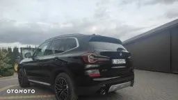Mercedes-Benz GLC 300 4Matic 9G-TRONIC AMG Line - 25