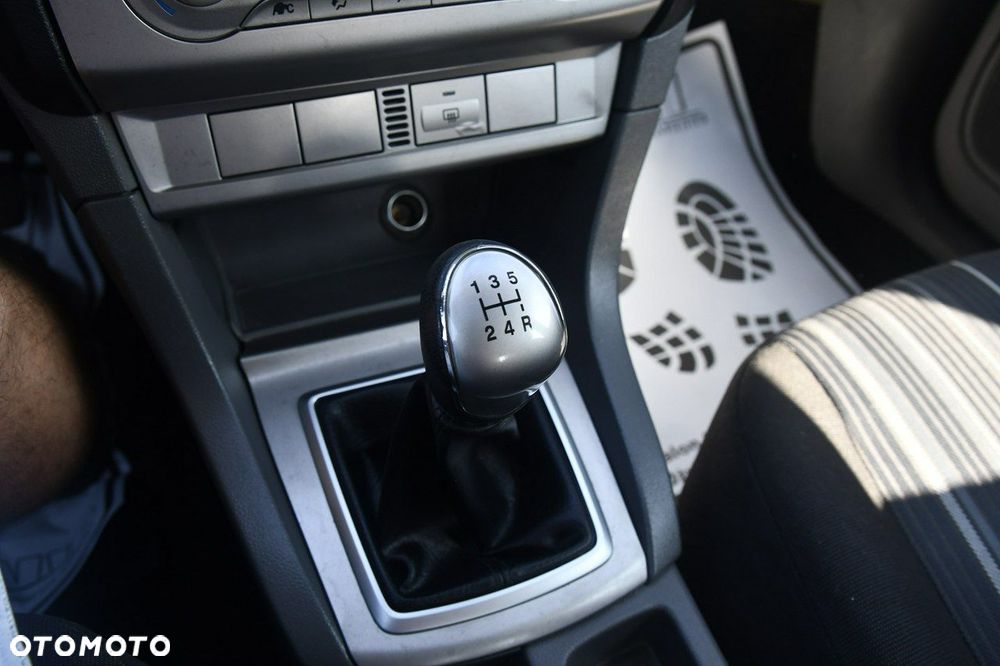 Ford Focus - 26