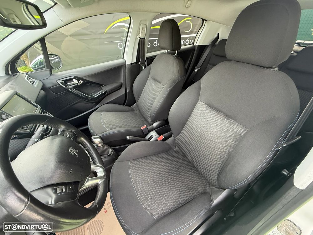 Peugeot 208 1.2 PureTech Active - 14