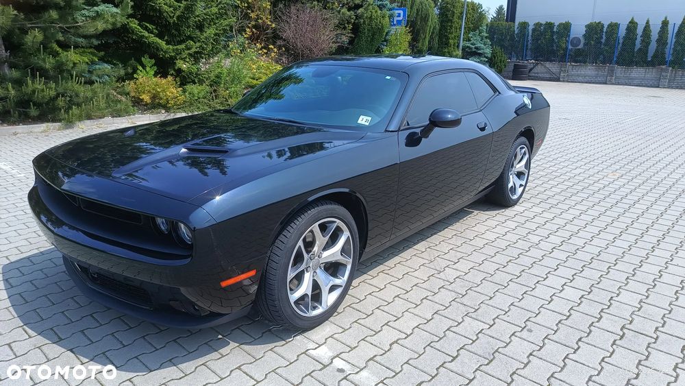 Dodge Challenger - 16