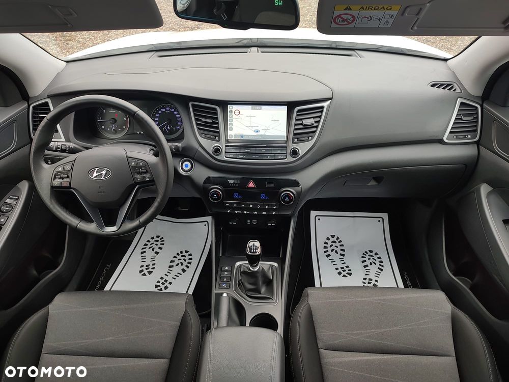 Hyundai Tucson 2.0 CRDI BlueDrive Style 2WD - 4