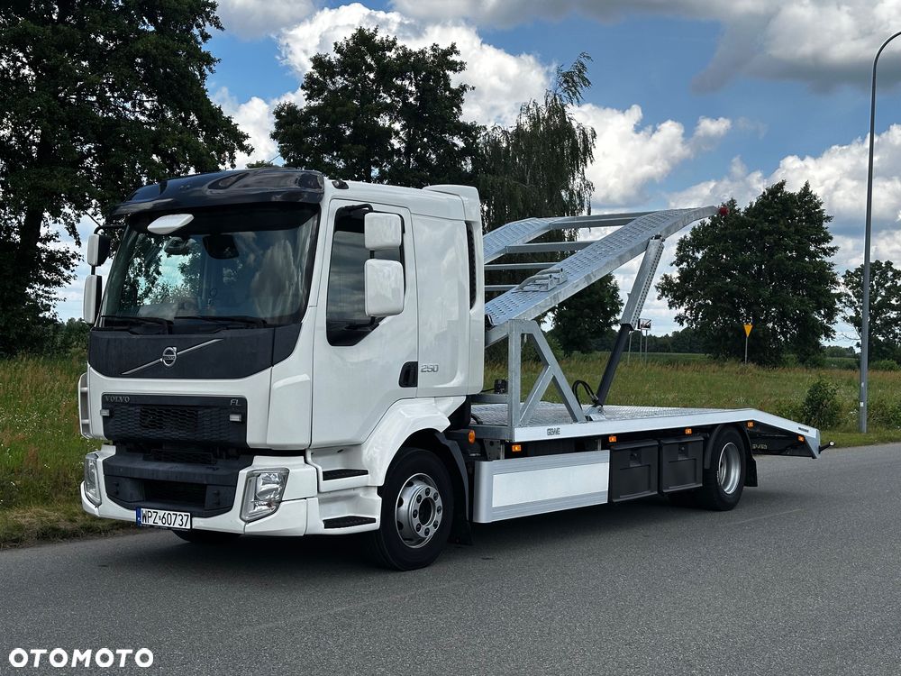 Volvo FL250 euro 6 autotransporter laweta LF4 Nowe Tacho piętro - 1