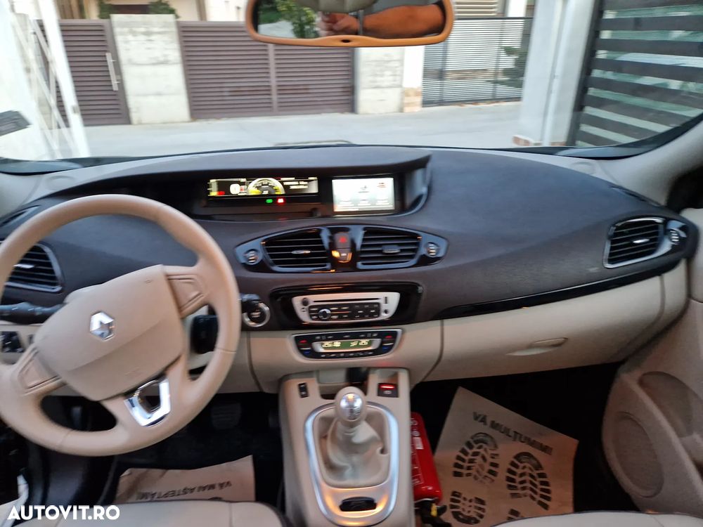 Renault Grand Scenic - 18