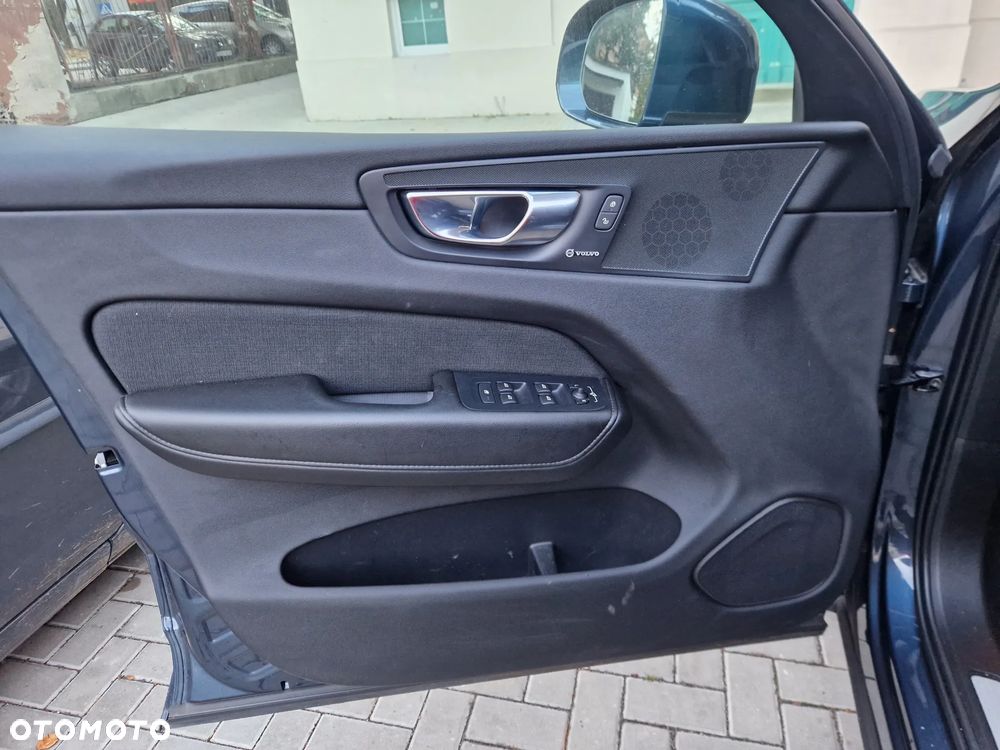 Volvo XC 60 B4 D Inscription - 15